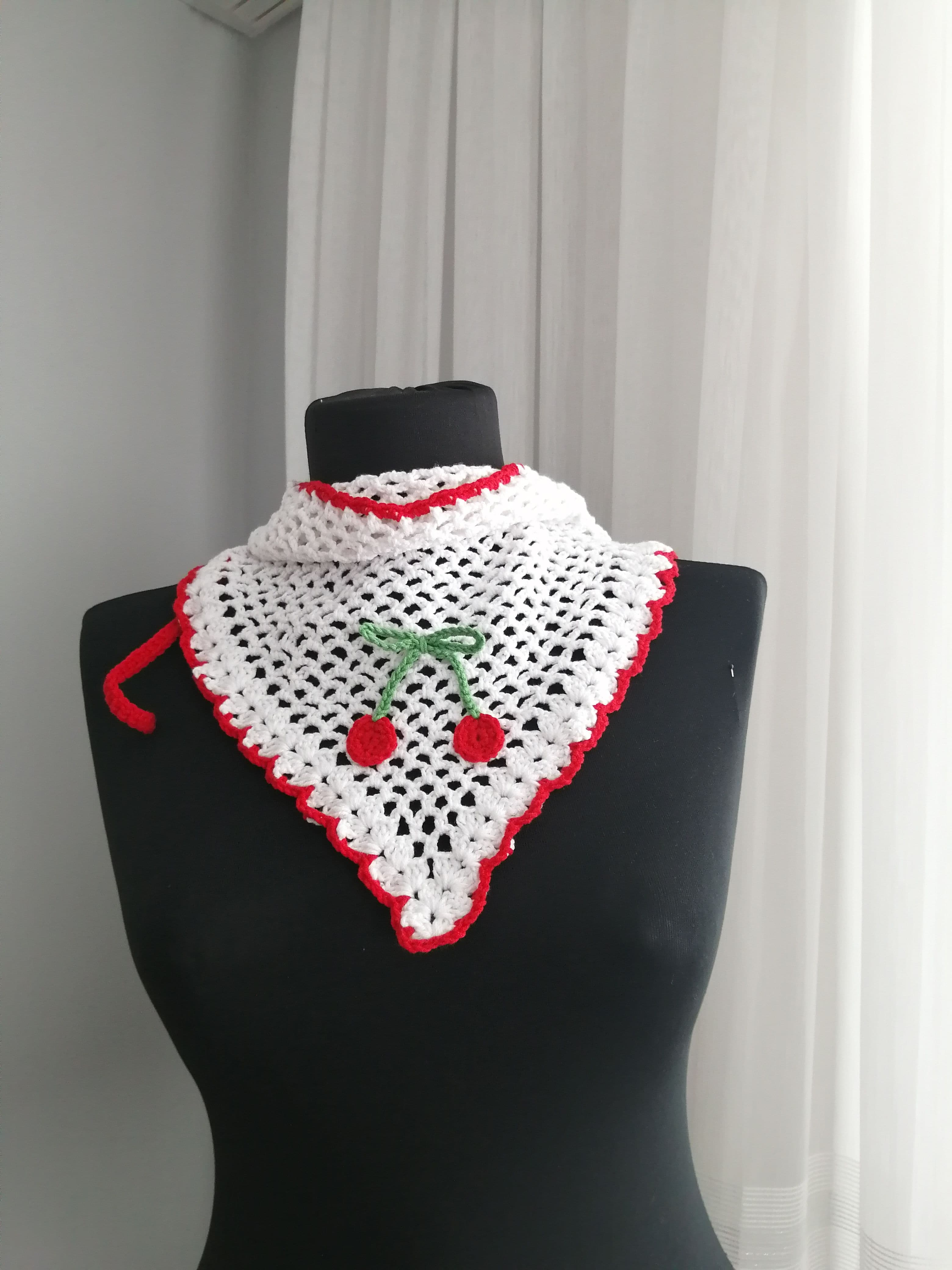 Örgü Bandana Kiraz Detaylı 