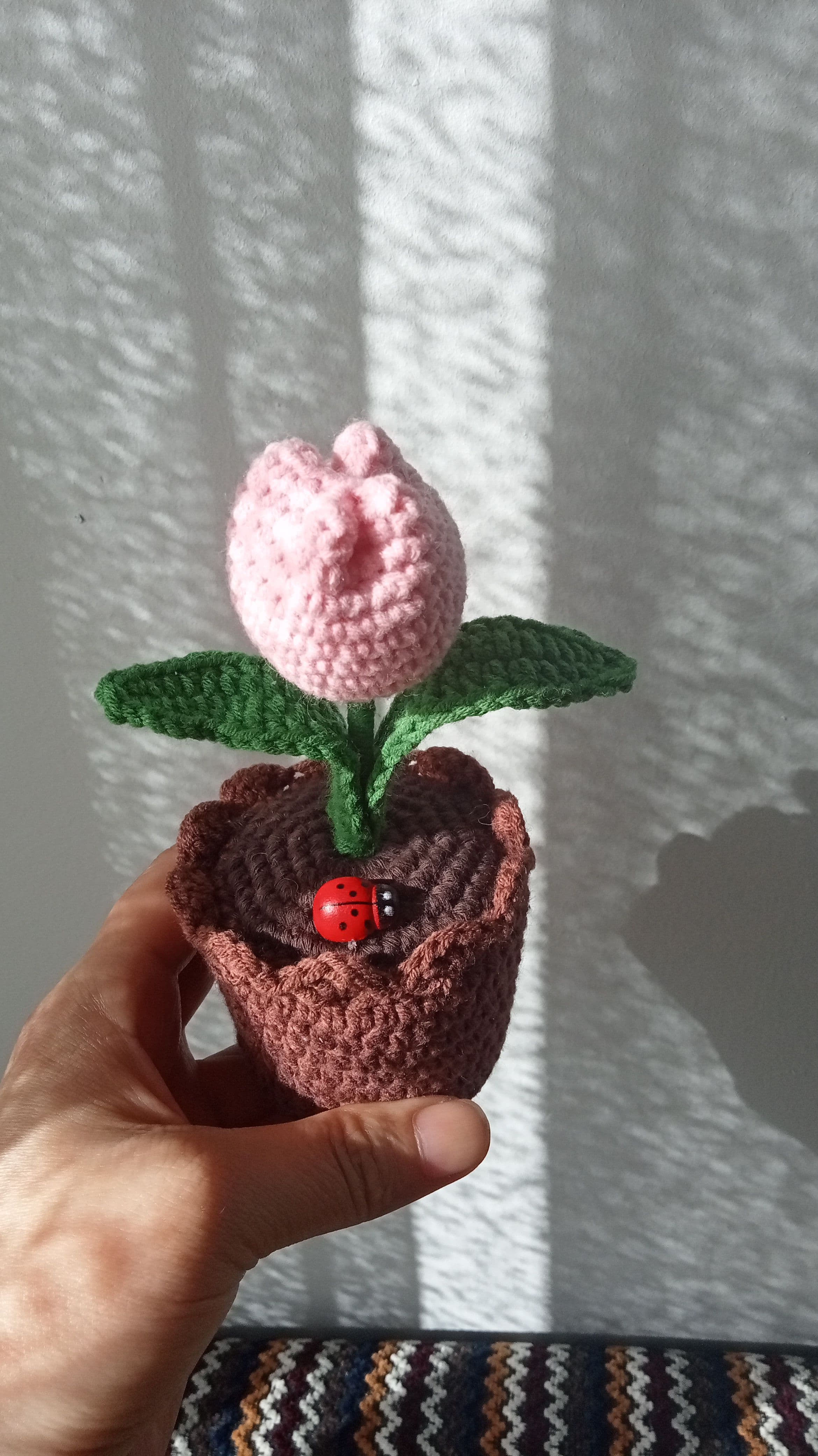 Pembe Örgü Saksı Lale Çiçeği Örgü Çiçek Amigurumi Çiçek  thumbnail 2