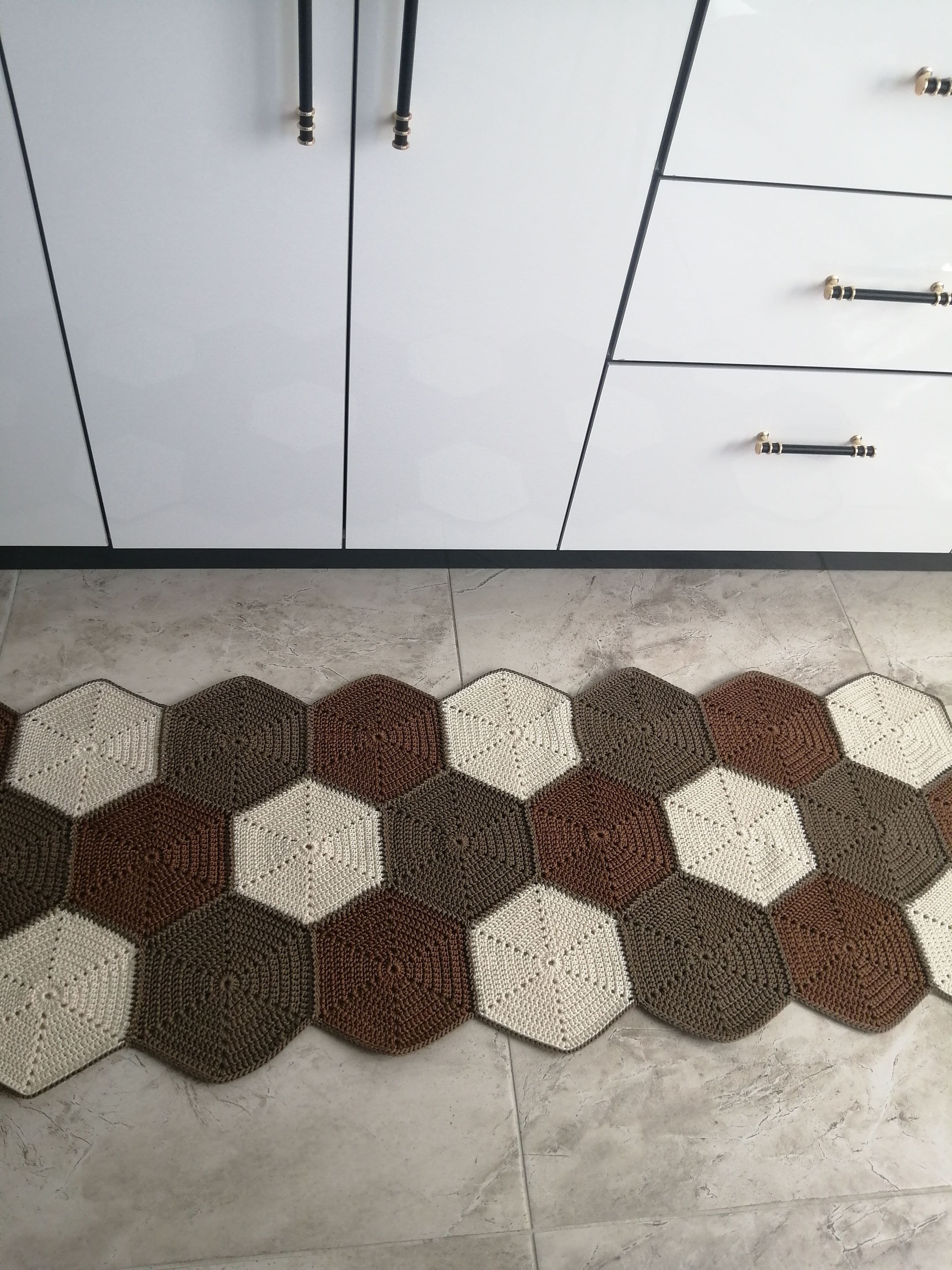 El Yapımı Örgü Kilim  thumbnail 2